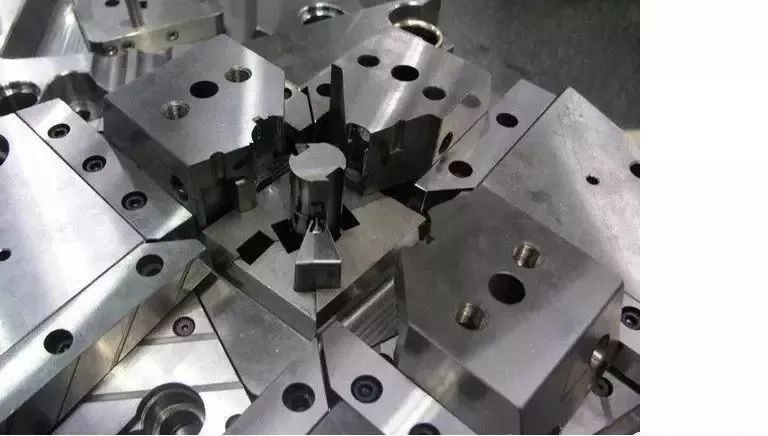 跨界融合 豐田模具設(shè)計與制造技術(shù)對化工產(chǎn)品制造的啟示